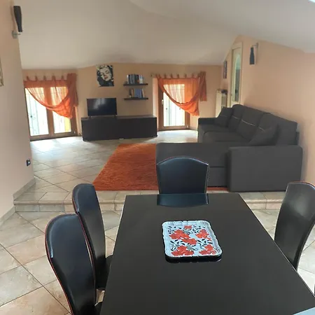 Apartman La Valloggia *